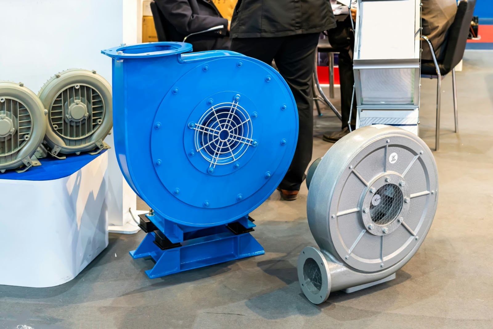 Centrifugal blower